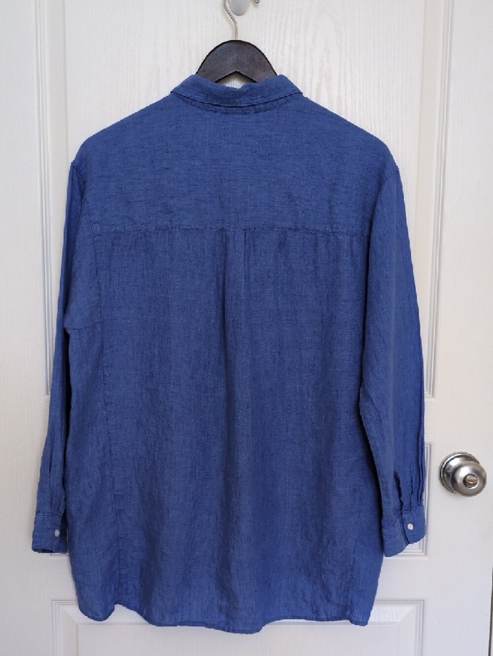 J. McLaughlin Indigo Blue Linen Button-Front Pullover Shirt - Picture 4 of 5